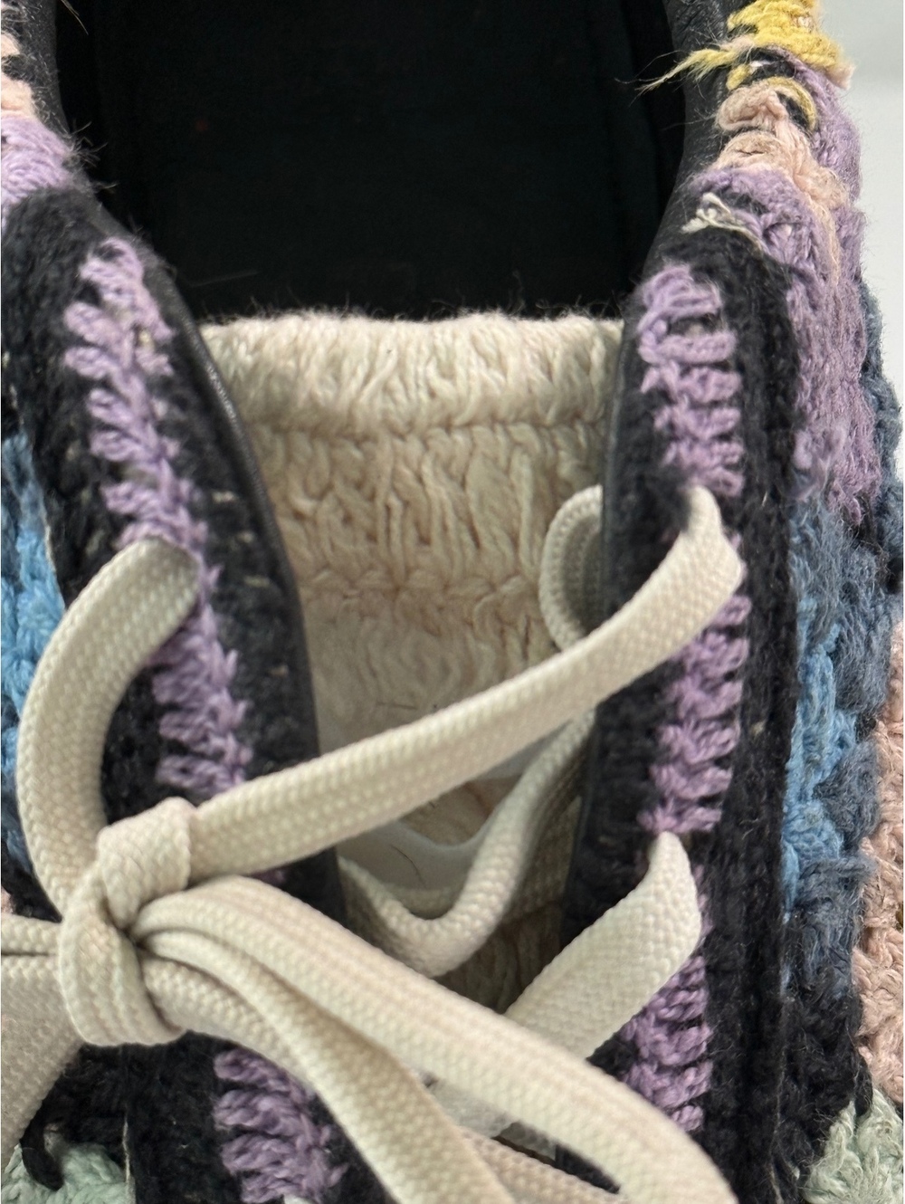 Free People "Catch ME IF YOU CAN" Crochet Sneakers Size 8 - Picture 5 of 8
